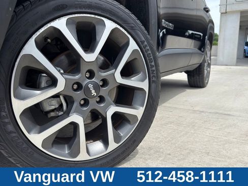 Used 2022 Jeep Renegade Limited w/ Sun, Sound & Wheels Group AWD/4WD image 4