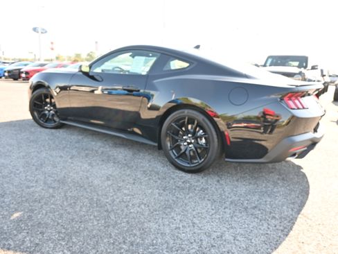 New 2025 Ford Mustang Premium image 7
