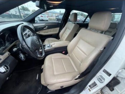 Used 2010 Mercedes-Benz E 350 Sedan image 9