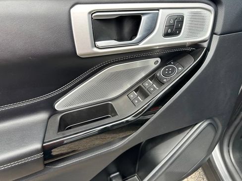 Used 2022 Ford Explorer ST w/ Equipment Group 401A AWD/4WD image 20