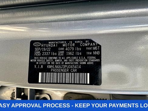 Used 2023 Hyundai Elantra Limited w/ Preferred Accessory Package FWD image 19