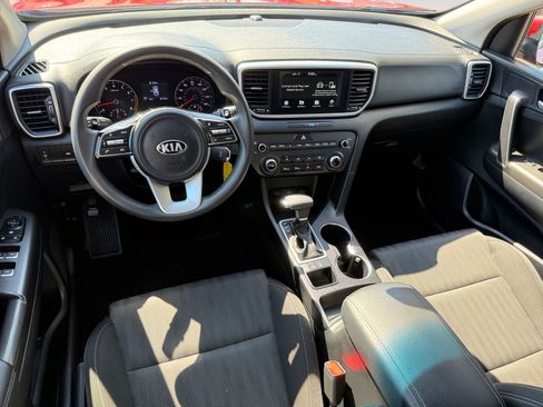 Used 2021 Kia Sportage LX AWD/4WD image 15