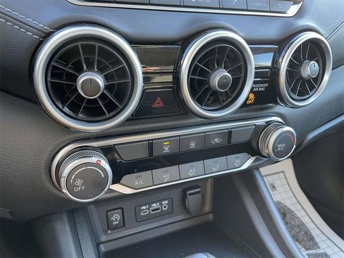 Used 2024 Nissan Sentra SV image 24