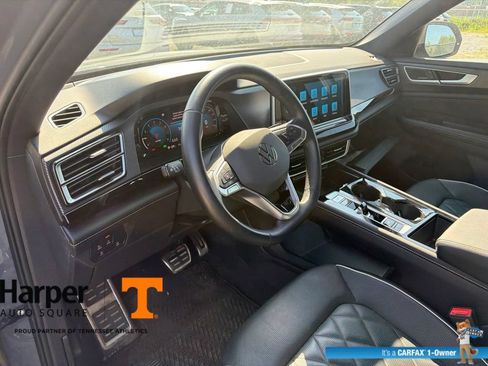 Used 2024 Volkswagen Atlas Cross Sport SEL Premium R-Line AWD/4WD image 14