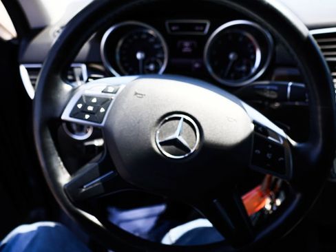 Used 2015 Mercedes-Benz ML 350 4MATIC image 13