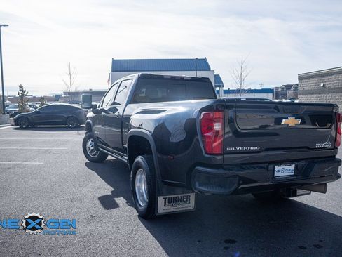 Used 2022 Chevrolet Silverado 3500 High Country image 5