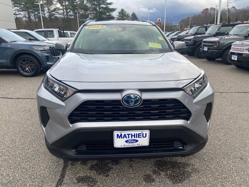 Used 2022 Toyota RAV4 LE image 7