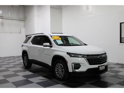 Used 2022 Chevrolet Traverse LT