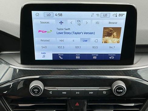Used 2024 Ford Escape ST-Line w/ Cold Weather Package FWD image 24