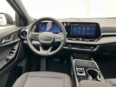 New 2026 Chevrolet Equinox LT w/ Midnight Edition AWD/4WD image 26