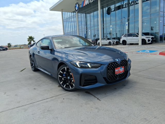 New 2026 BMW 430i Coupe w/ M Sport Package RWD image 1