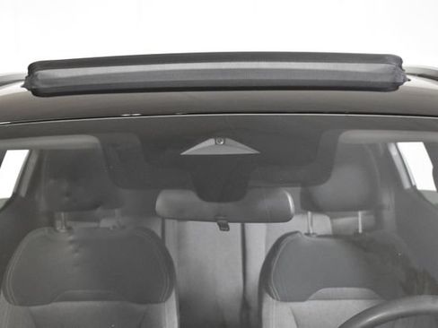 Certified 2025 Nissan Kicks SV w/ SV Premium Package AWD/4WD image 33