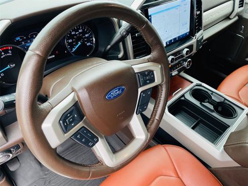 Used 2022 Ford F350 King Ranch w/ King Ranch Ultimate Package AWD/4WD image 9