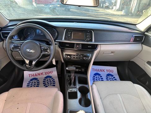 Used 2016 Kia Optima LX image 11