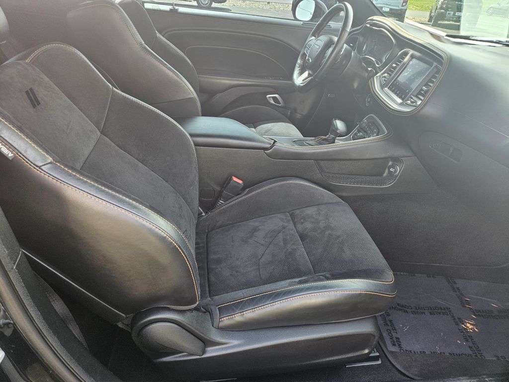 Used 2022 Dodge Challenger GT w/ Plus Package RWD image 21