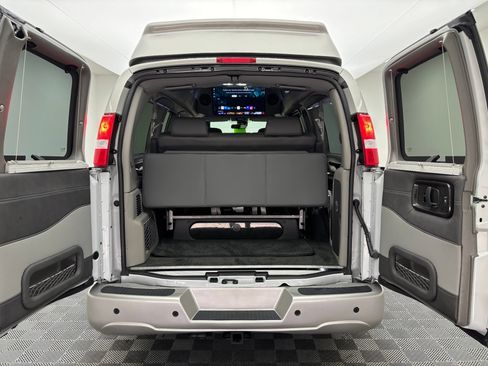 New 2026 GMC Savana 2500 w/ Driver Convenience Package RWD image 10