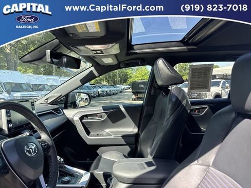 Used 2022 Toyota RAV4 XSE AWD/4WD image 22