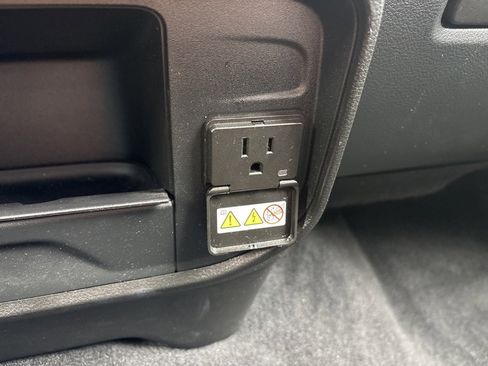 Used 2024 RAM 2500 Laramie image 25