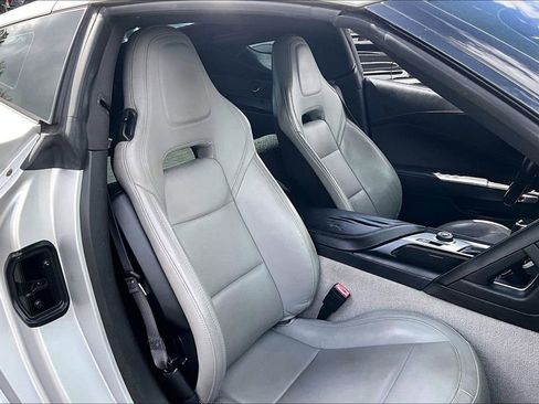 Used 2017 Chevrolet Corvette Stingray Coupe w/ 1LT image 25