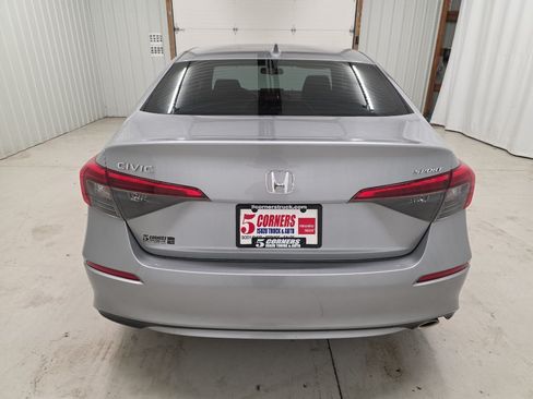 Used 2022 Honda Civic Sport image 9