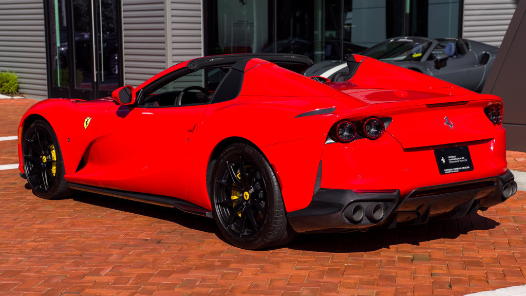 Used 2023 Ferrari 812 GTS RWD image 5