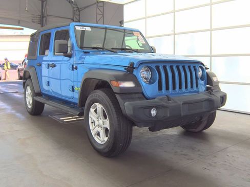 Used 2022 Jeep Wrangler Unlimited Sport image 3