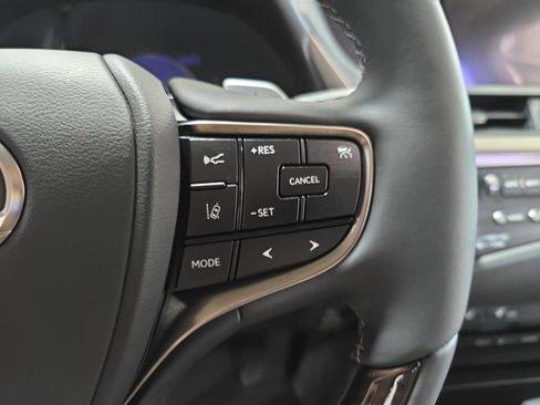 Used 2019 Lexus ES 350 w/ Premium Package FWD image 17