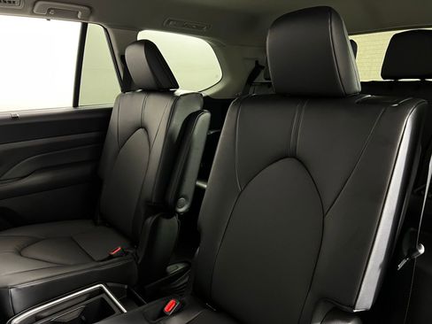 Certified 2026 Toyota Grand Highlander XLE image 23