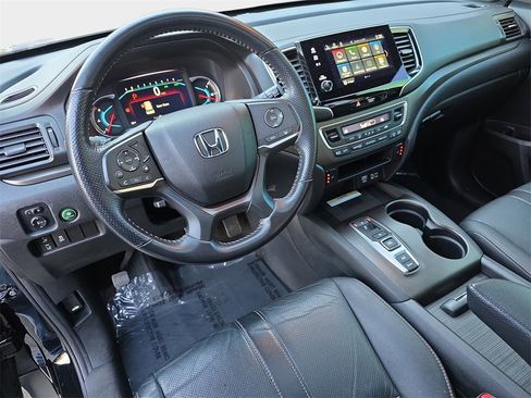 Used 2022 Honda Pilot TrailSport image 20