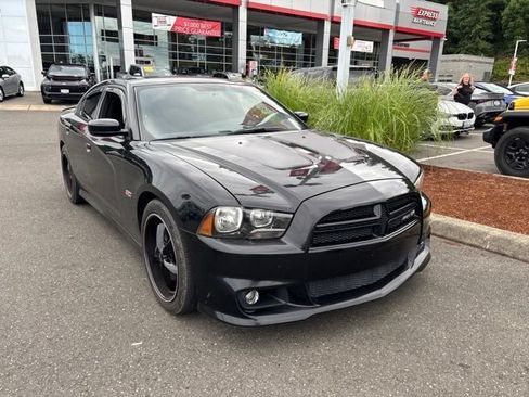 Used 2012 Dodge Charger SRT8 Super Bee w/ Driver Convenience Group II RWD image 3
