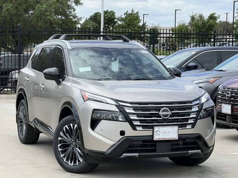 New 2026 Nissan Rogue Platinum w/ Platinum Premium Package AWD/4WD image 2