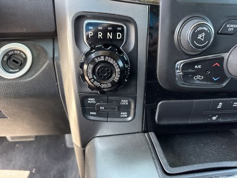 Used 2017 RAM 1500 Sport w/ Black Ram 1500 Sport Group AWD/4WD image 16