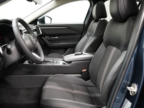 Used 2025 MAZDA CX-50 AWD 2.5 S w/ Premium Package image 14