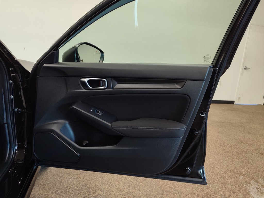 Used 2023 Honda Civic Sport image 14