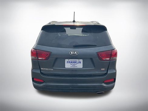 Used 2020 Kia Sorento LX w/ LX I4 Convenience Package image 4