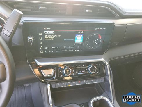 Used 2024 GMC Sierra 2500 Denali w/ Denali Reserve Package image 28