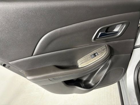 Certified 2015 Chevrolet Malibu LT FWD image 33