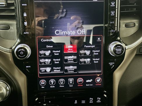 Used 2019 RAM 1500 Laramie image 24