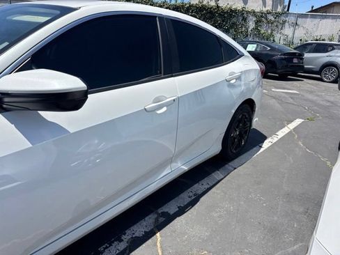 Used 2019 Honda Civic LX image 2