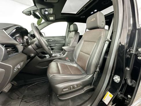 Used 2023 Chevrolet Traverse High Country w/ LPO, Floor Liner Package AWD/4WD image 21