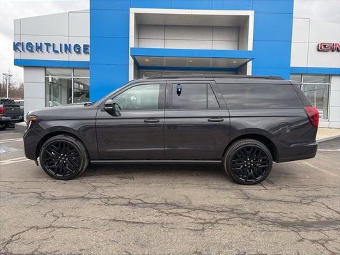 New 2026 Ford Expedition Max Platinum w/ Stealth Performance Package image 4