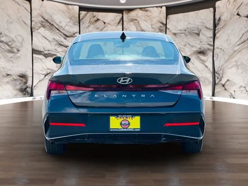 Used 2024 Hyundai Elantra SEL image 9