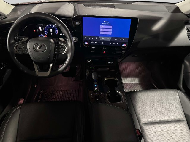 Certified 2025 Lexus NX 250 AWD w/ Accessory Package (2T) image 18