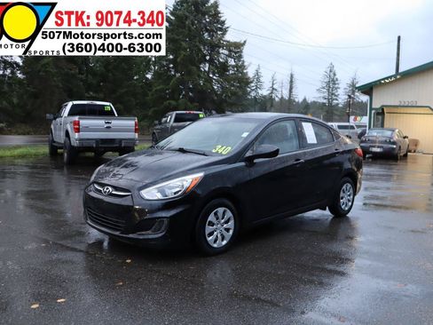 Used 2016 Hyundai Accent SE FWD image 2