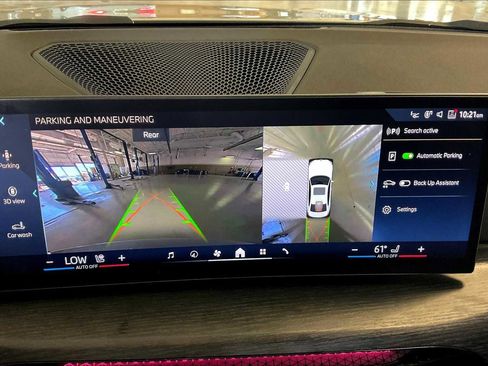 Certified 2025 BMW 330i 330i w/ M Sport Package image 27