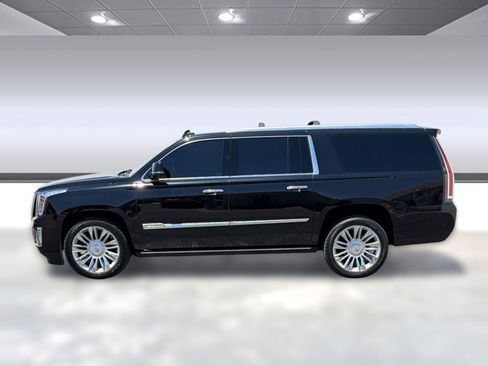 Used 2020 Cadillac Escalade ESV Platinum AWD/4WD image 2