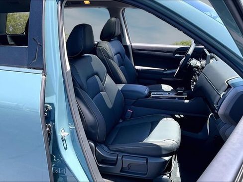 New 2026 Nissan Pathfinder SL w/ SL Premium Package FWD image 10