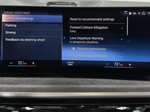 Used 2023 BMW X7 M60i image 33