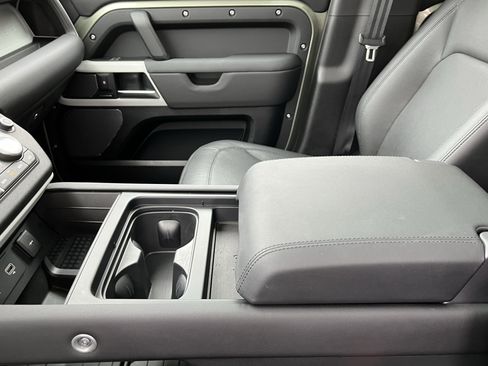 Certified 2024 Land Rover Defender 110 S image 23