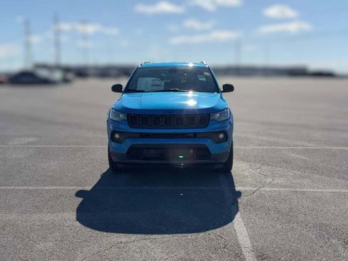 New 2026 Jeep Compass Latitude image 2